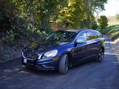 Volvo V60 2.4 D5 205 km R-design