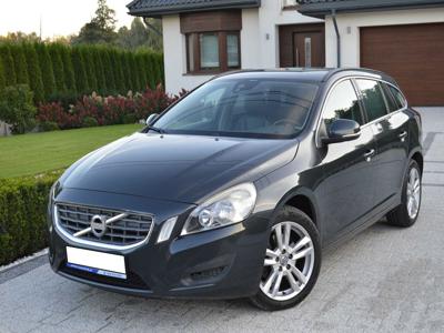 Volvo V60 # Przebieg 149 tys. km # Nawigacja # Skóra #