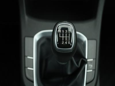 Hyundai i30 2022 1.5 DPI 22586km ABS klimatyzacja manualna