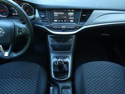 Opel Astra 2017 1.4 T 149280km Kombi