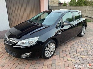 Astra j Opel 1.6 benzyna śliczny