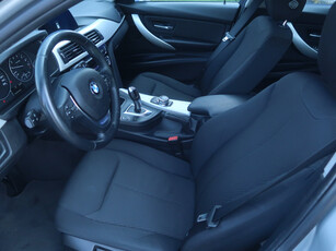 BMW 3 2018 318 i 188316km Kombi