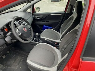 Fiat Punto 2012 Benz, klimatyzacja,opony wielosezon, udokumentowana wymiana rozrządu