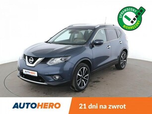 Nissan X-Trail 7 os. jasne skóry, full LED, klima auto, kamery 360, navi