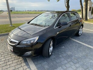 Opel Astra Zarejestrowany Klimatronic dwustrefowy