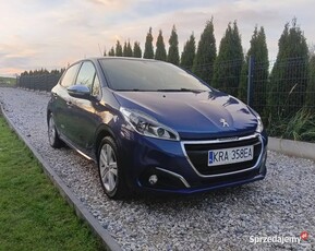 Peugeot 208 2016 1.2 82 km 95 tys km