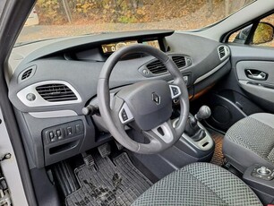 Renault Grand Scenic Dynamique TomTom Edition