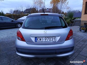 Sprzedam Peugeot 207