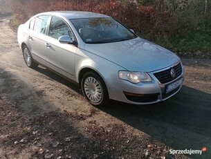 Sprzedam zadbanego VW passat 1.6 benzyna