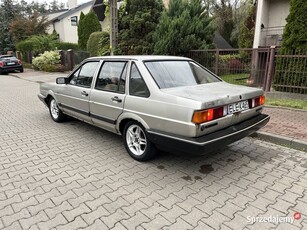 Volkswagen Passat b2 1.6TD sedan 1981r jak Santana