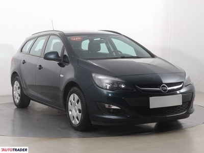 Opel Astra 1.6 113 KM 2014r. (Piaseczno)