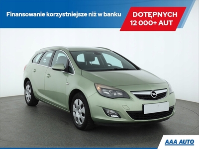 Opel Astra J Sports Tourer 1.6 Twinport ECOTEC 115KM 2011