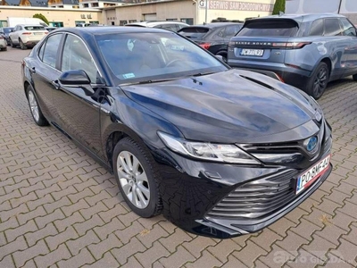 TOYOTA CAMRY sedan (limuzyna)