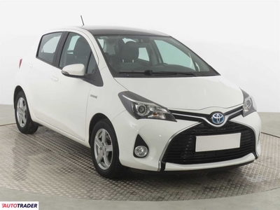 Toyota Yaris 1.5 99 KM 2014r. (Piaseczno)