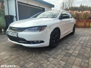 Chrysler 200