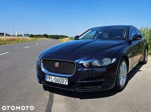 Jaguar XE 2.0 T Pure