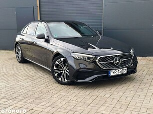 Mercedes-Benz Klasa E 200 T 9G-TRONIC