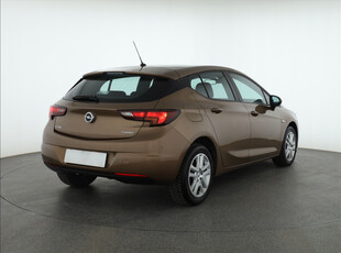 Opel Astra 2017 1.4 T 166917km Hatchback