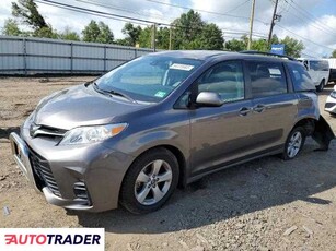 Toyota Sienna 3.0 benzyna 2018r. (HILLSBOROUGH)