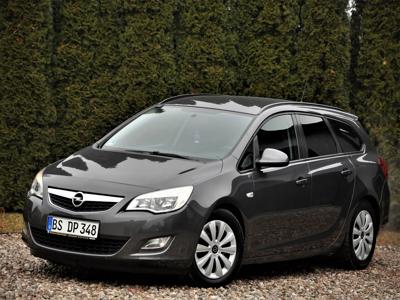 Używane Opel Astra - 29 900 PLN, 99 000 km, 2012