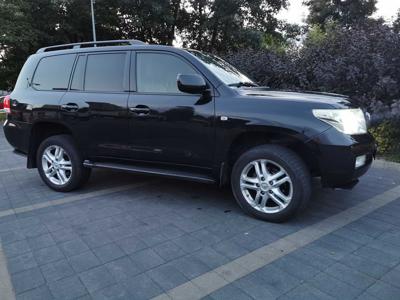 Toyota land cruiser 200