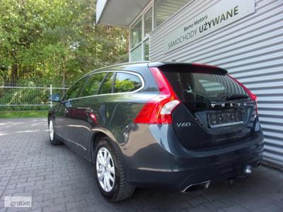 Volvo V60 I