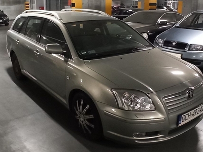 Toyota Avensis 1.8 benzyna 2006 Kombi