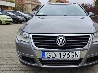 VW Passat b6 kombi 2007r 2.0 TDi 8V -DSG ,bogata wersja