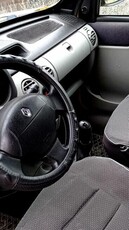 Renault Kangoo z ukraińskimi tablicami rejestracyjnymi