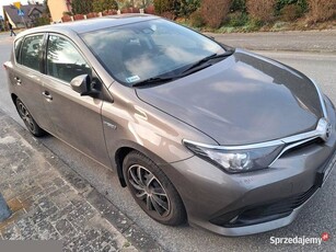 Toyota Auris 1.8 Hybryda 100KM 2018r salon Polska Bezwypadkowy!