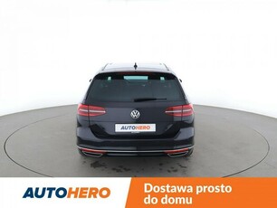 Volkswagen Passat R-Line, automat LED virtual cocpit navi el. fotele PDC