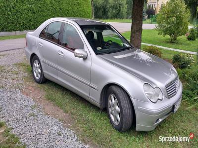 Mercedes W203 C220