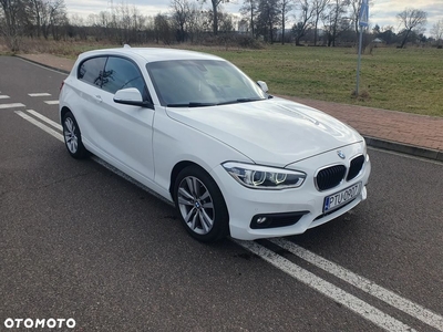 BMW Seria 1 116i Sport Line