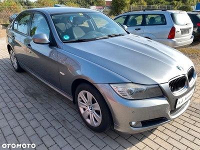 BMW Seria 3 318d