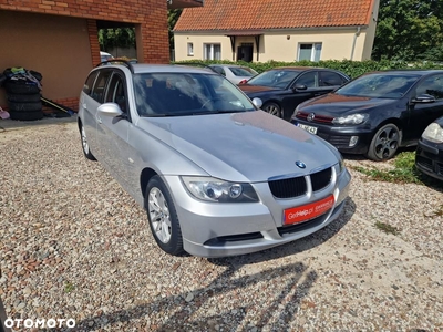 BMW Seria 3 318i