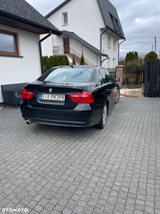 BMW Seria 3 318i