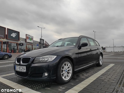 BMW Seria 3 318i Touring