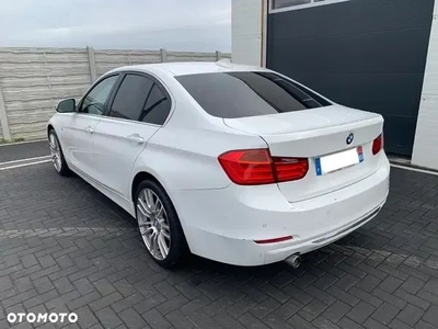 BMW Seria 3 320d Sport-Aut