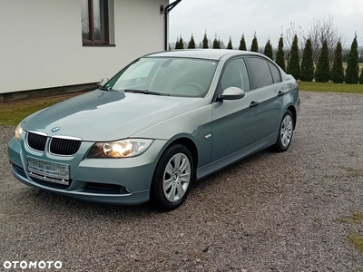 BMW Seria 3 320i