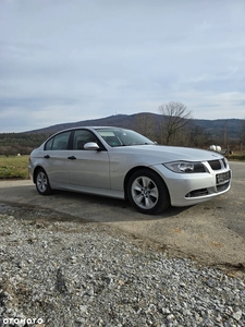 BMW Seria 3 320i