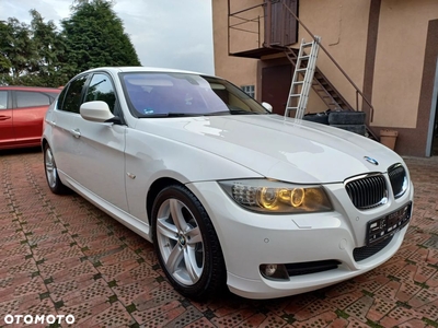 BMW Seria 3 325i