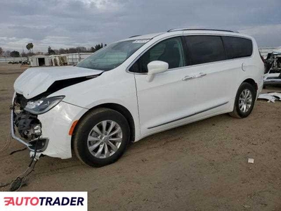 Chrysler Pacifica 3.0 benzyna 2019r. (BAKERSFIELD)