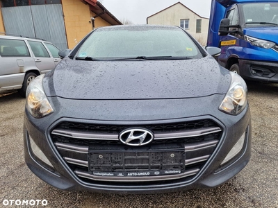 Hyundai I30 blue 1.6 GDI Passion