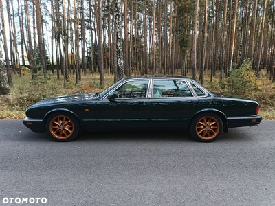 Jaguar XJ