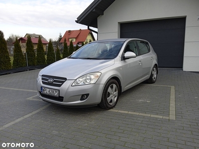 Kia Ceed Cee'd 1.4 Comfort +