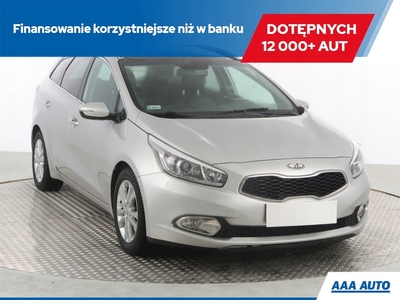 Kia Ceed II Kombi 1.6 CRDi 128KM 2014