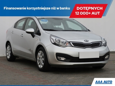 Kia Rio III Hatchback 3d 1.4 DOHC CVVT 109KM 2014