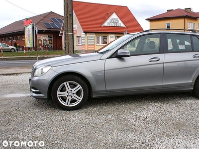 Mercedes-Benz Klasa C 180 T BlueEFFICIENCY Elegance