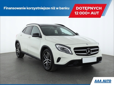 Mercedes GLA I Off-roader 1.6 200 156KM 2015