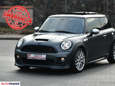 Mini Cooper S 1.6 benzyna 184 KM 2012r. (Kampinos)